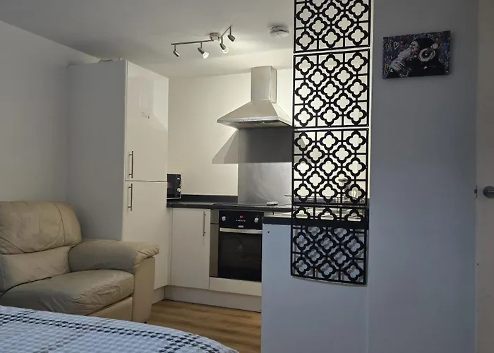 Small And Cozy Getaway